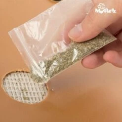 Trade Shop - Spazzola Massaggiatore Per Gatti Arco Archetto Per Gatti Con Base Tiragraffi 9 Trade Shop - Spazzola Massaggiatore Per Gatti Arco Archetto Per Gatti Con Base Tiragraffi -Cibi per gatti Italia 95098225 4